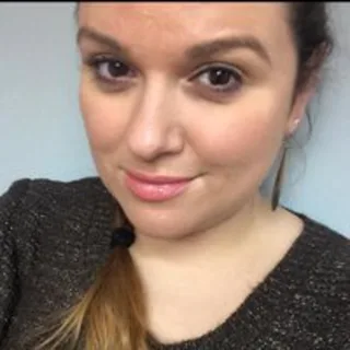 Rosa Jimenez bilingual insurance agent at Bill Layne Insurance